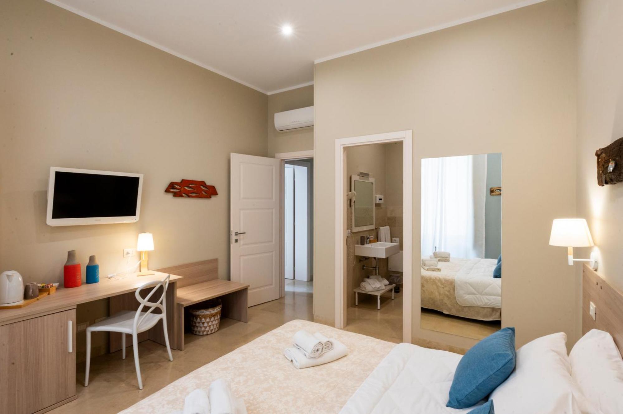Le Mura - Charme Rooms Трапани Стая снимка