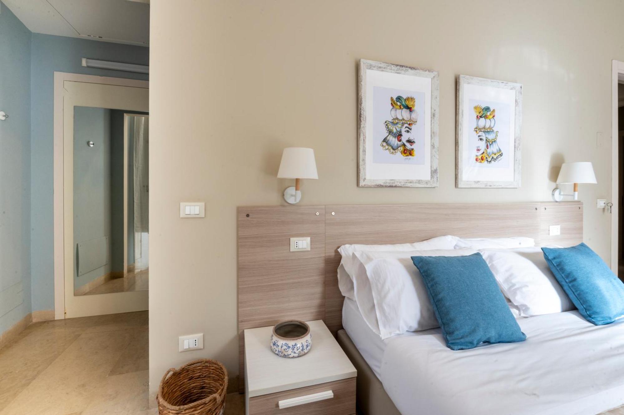 Le Mura - Charme Rooms Трапани Стая снимка